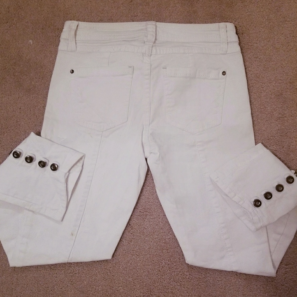 🔸Low/Mid Rise Ankle Jean🔸 - Picture 3 of 4